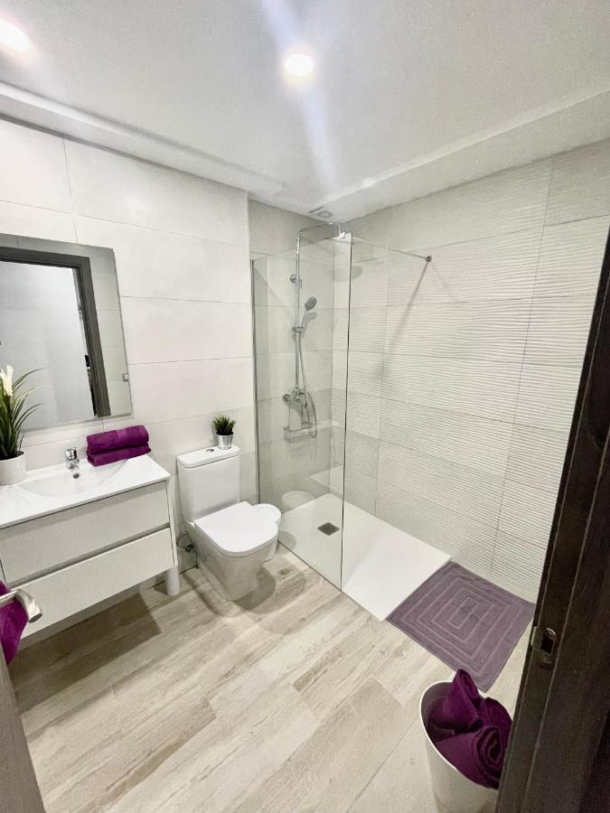 Island Suites Arona  Exterior foto